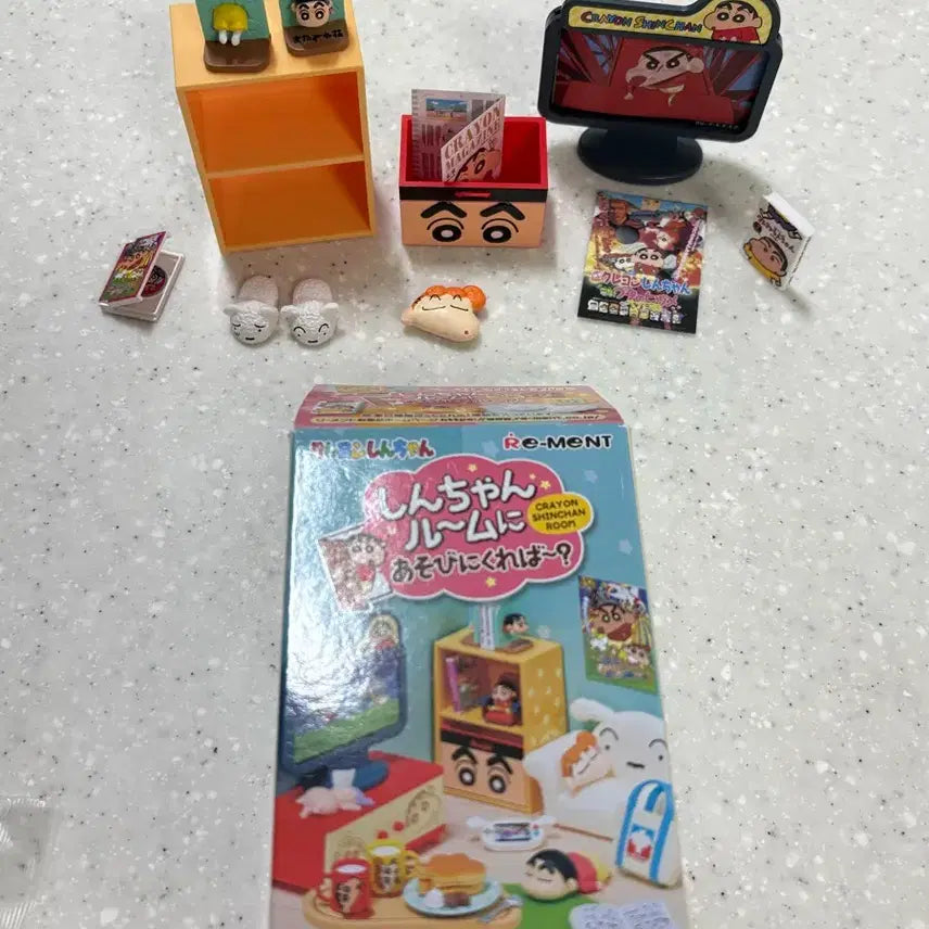 [BUNJANG] Re-Ment Crayon Shin-chan Room Miniature Full Box Set (2 items) / 리멘트 짱구는 못말려 룸 미니어쳐 풀박스 2개세트