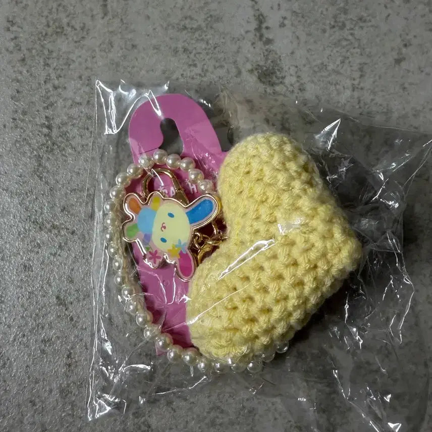 [BUNJANG] Sanrio Limited Edition Usahana Heart Keyring / 산리오 한정판 하트 우사하나 키링