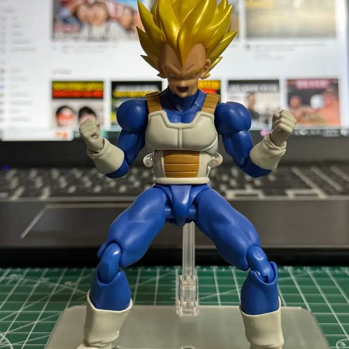 [BUNJANG] Bandai SHF Super Saiyan Vegeta Figure / 땡처리 최저가 반다이 S.H.F shf 초사이언 베지터 정품