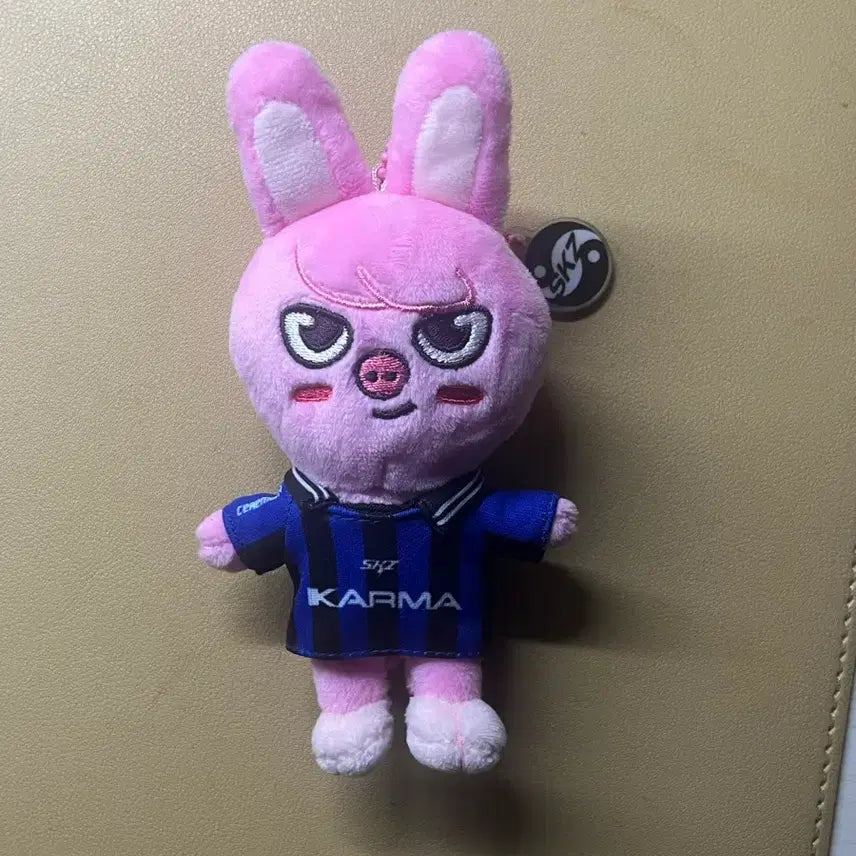 [BUNJANG] Stray Kids Skzoo Karma Dwaekki Plush Doll / 스트레이키즈 스키주 카르마 돼끼