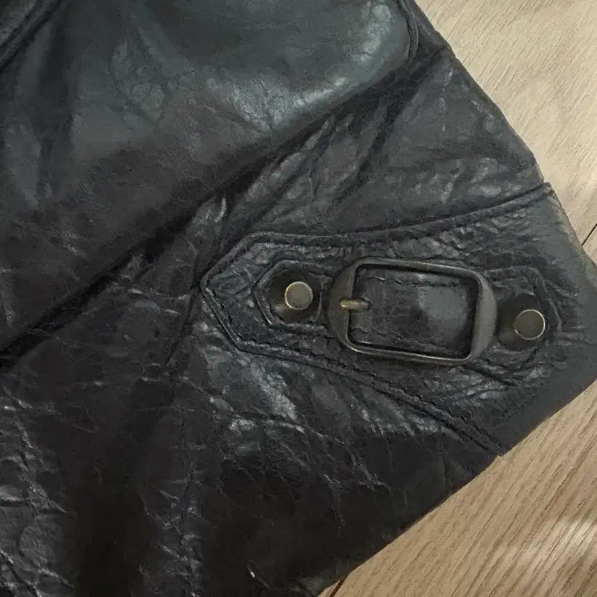 [BUNJANG] Balenciaga Navy Leather Clutch Bag / 가죽 클러치백 네이비