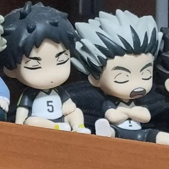 [BUNJANG] Haikyuu!! Shoulder Bump Figure Akaashi Bokuto Set / 하이큐 어깨쿵 피규어 아카아시 보쿠토