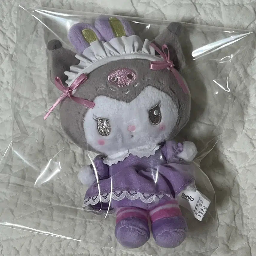 [BUNJANG] Maison de Fleur Kuromi Collaboration Keychain Doll / 메조피아노 쿠로미 콜라보 키링 인형