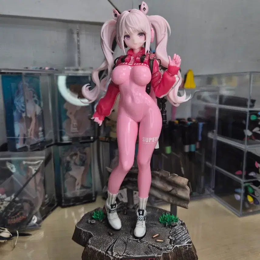 [BUNJANG] X Plus Nikke Alice 1/8 Scale Plastic Model Kit (Partially Painted) / 니케 앨리스 프라모델(일부 도색) 판매합니다.
