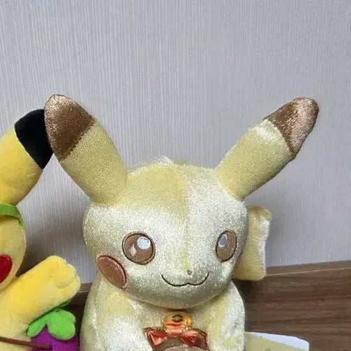 [BUNJANG] Pokemon Center 30th Anniversary Limited Edition Pikachu Plush / 포켓몬센터 30주년 한정판 피카츄 인형 팝니다