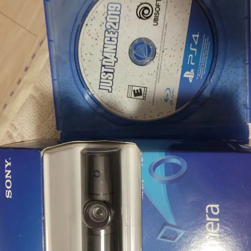 [BUNJANG] PlayStation 4 (PS4) New Camera Bundle with Just Dance 2019 / ps4 신형카메라 박스셋 저스트댄스2019 같이팔아여 플스4
