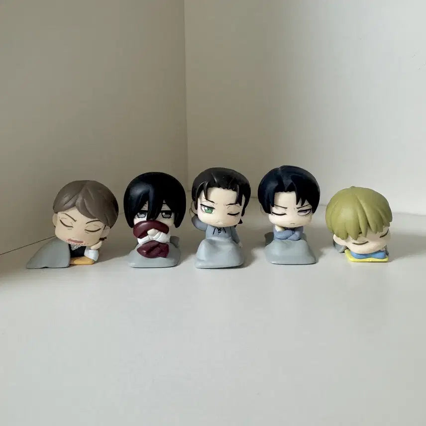 [BUNJANG] Attack on Titan Onemutan Gacha Figure Full Set / 택포 7.2) 진격의 거인 오네무탄 가챠 피규어 풀세트