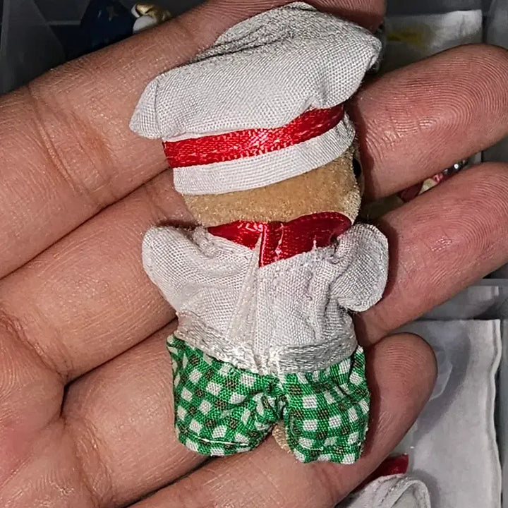 [BUNJANG] Sylvanian Families Angel-inus Collaboration Squirrel Chef / 실바니안 엔젤리너스 콜라보 팝업 다람쥐 셰프