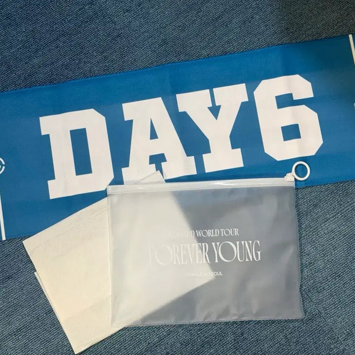 [BUNJANG] DAY6 5th Fanclub Forever Young Finale Slogan / 데이식스 5기 슬로건 포에버영 피날레 팬클럽부스