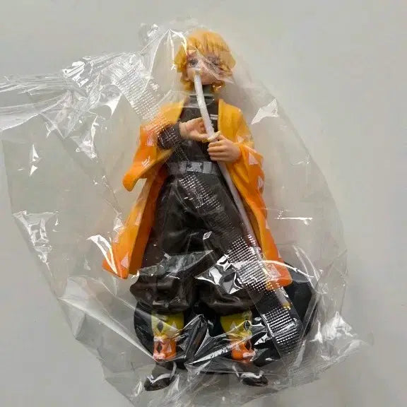 [BUNJANG] Demon Slayer Zenitsu Figure / 귀멸의 칼날 젠이츠 피규어