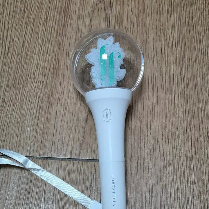 [BUNJANG] FORESTELLA Official Light Stick / FORESTELLA 포레스텔라 응원봉