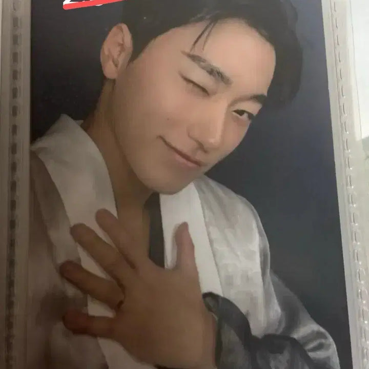 [BUNJANG] ATEEZ San Cheongseop Wink Photocard / 에이티즈 산 충섭윙크 포토카드