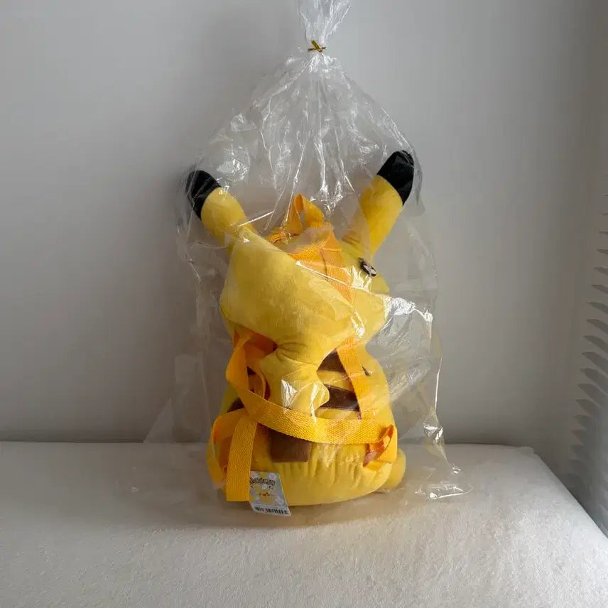 [BUNJANG] Pokemon Sports Day Pikachu Backpack (Sealed) / [미개봉] 포켓몬 스포츠데이 피카츄 백팩