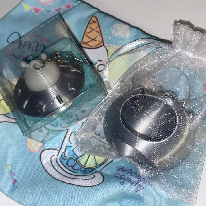 [BUNJANG] Meongju UFO Hat Keyring (Silver) / 멍주님 UFO+왹모자 판매 (실버)