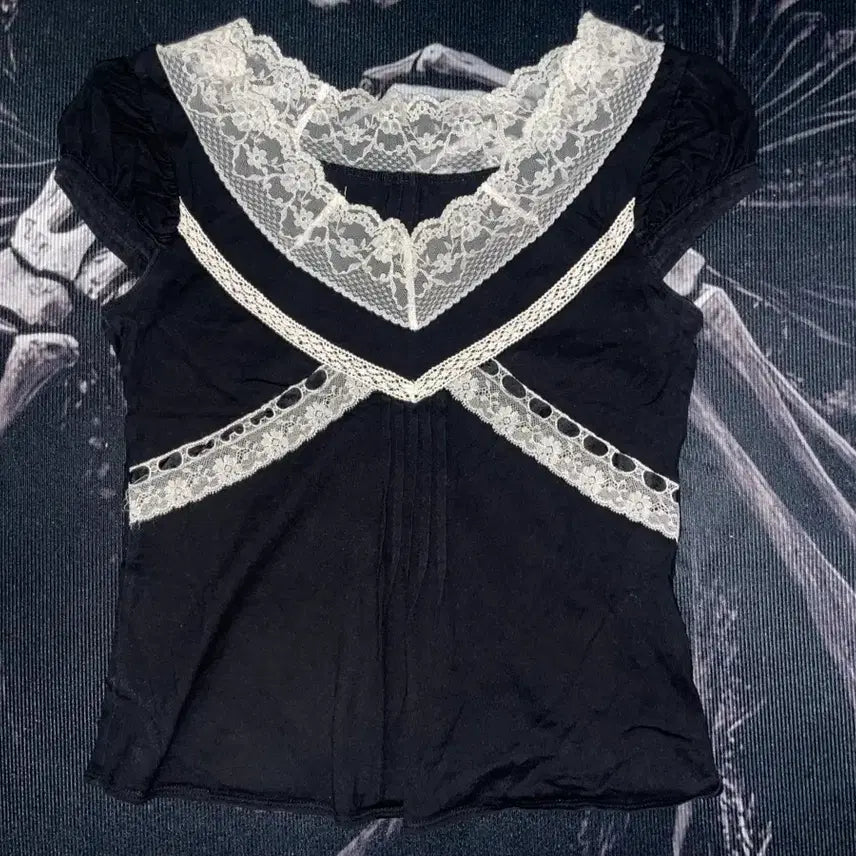 [BUNJANG] JILLSTUART Vintage Lace Puff Sleeve Top / JILLSTUART 대장 핀터깔 빈티지 레이스 탑