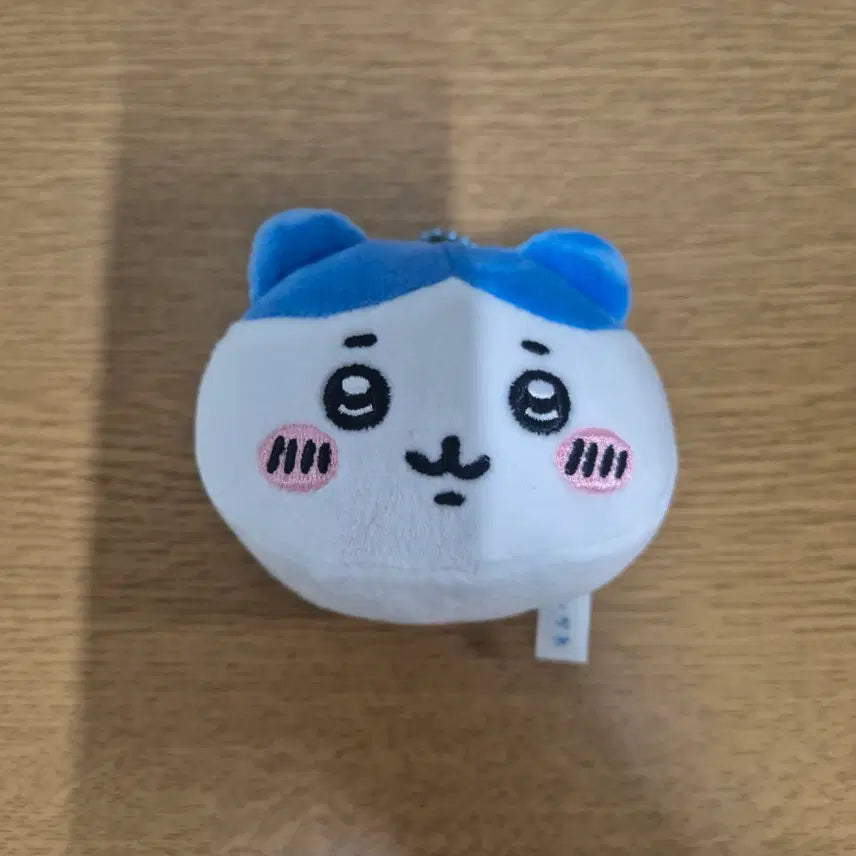 [BUNJANG] Chiikawa Mochi Mochi Face Mascot Keyring - Hachiware / 치이카와 모찌모찌 페이스 마스코트 키링 판매 - 하치와레