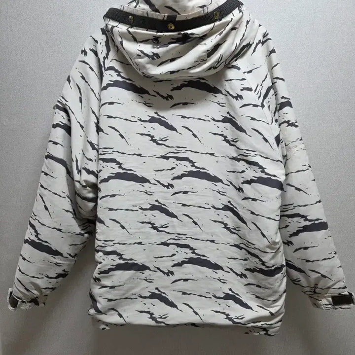 [BUNJANG] Stone Island Zebra Padded Jacket / 스톤아일랜드 지브라 패딩