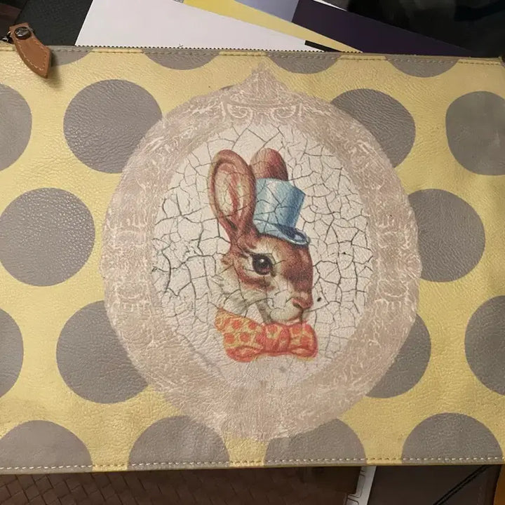 [BUNJANG] Vivienne Westwood Rabbit Print Clutch / 비비안웨스트우드 토끼 프린팅 클러치