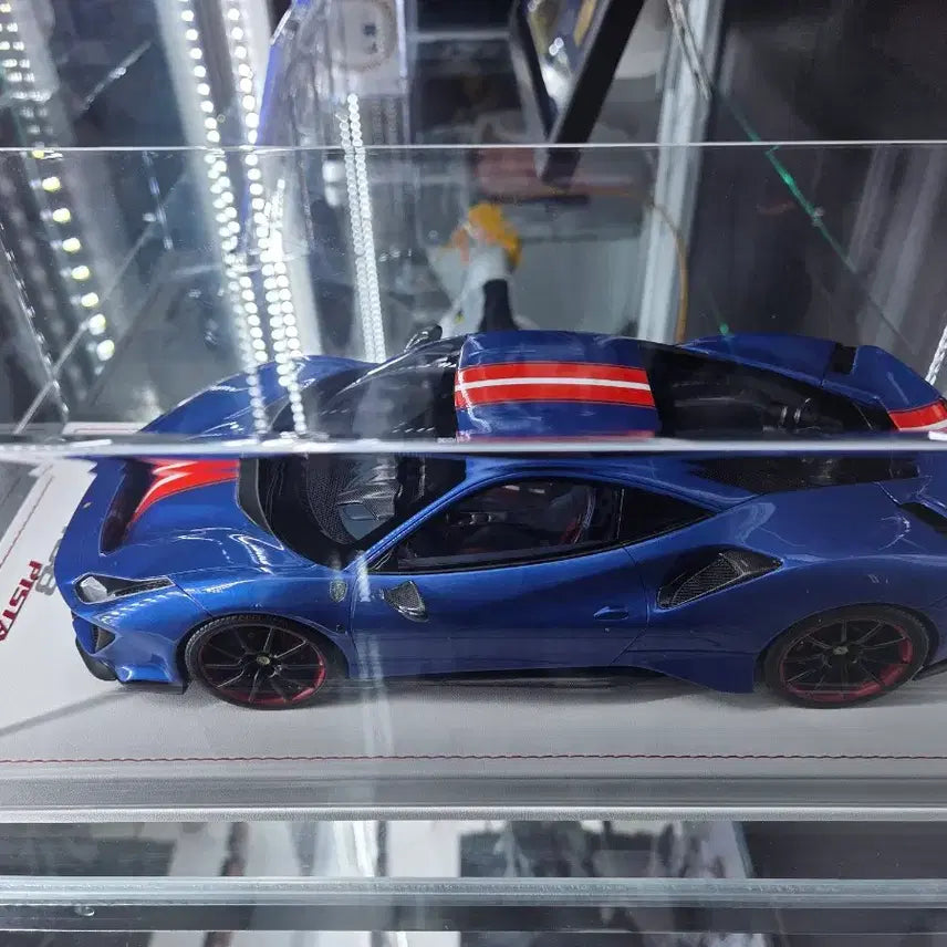 [BUNJANG] MR Collection Ferrari 488 Pista 1:18 Scale Resin Model / mr 페라리 488 피스타 1:18