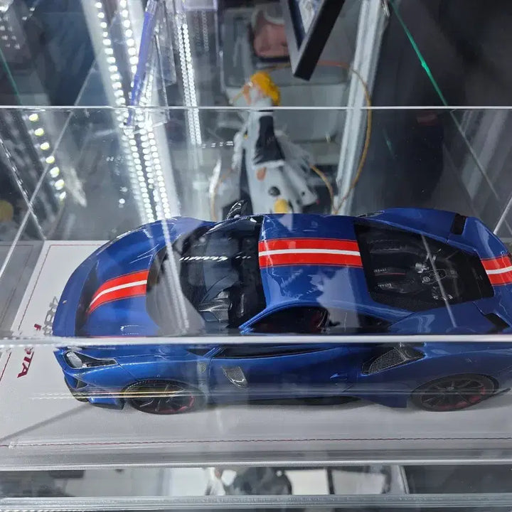 [BUNJANG] MR Collection Ferrari 488 Pista 1:18 Scale Resin Model / mr 페라리 488 피스타 1:18