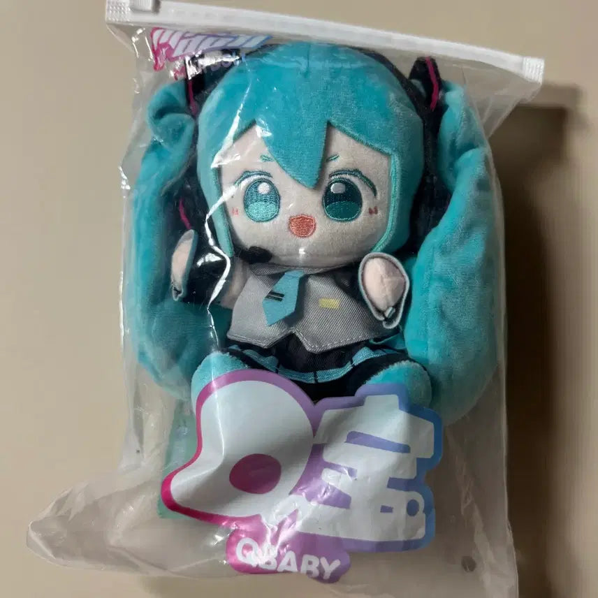 [BUNJANG] Qbaby Hatsune Miku Plush Doll (15cm) / 피아프로 캐릭터즈 미니돌 공식 Qbaby 하츠네 미쿠 봉제인형 누이