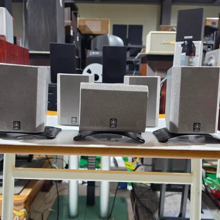 [BUNJANG] Yamaha Mini Speaker Set (1 Center, 2 Bookshelf, 2 Rear) / yamaha 미니 스피커 (센터1 북쉘프2 리어2)
