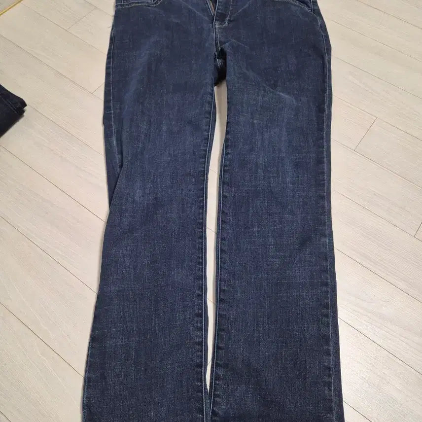 [BUNJANG] Guess x Uniqlo Denim Jeans Bundle Set / Guess, 유니클로 데님 4벌 (32)