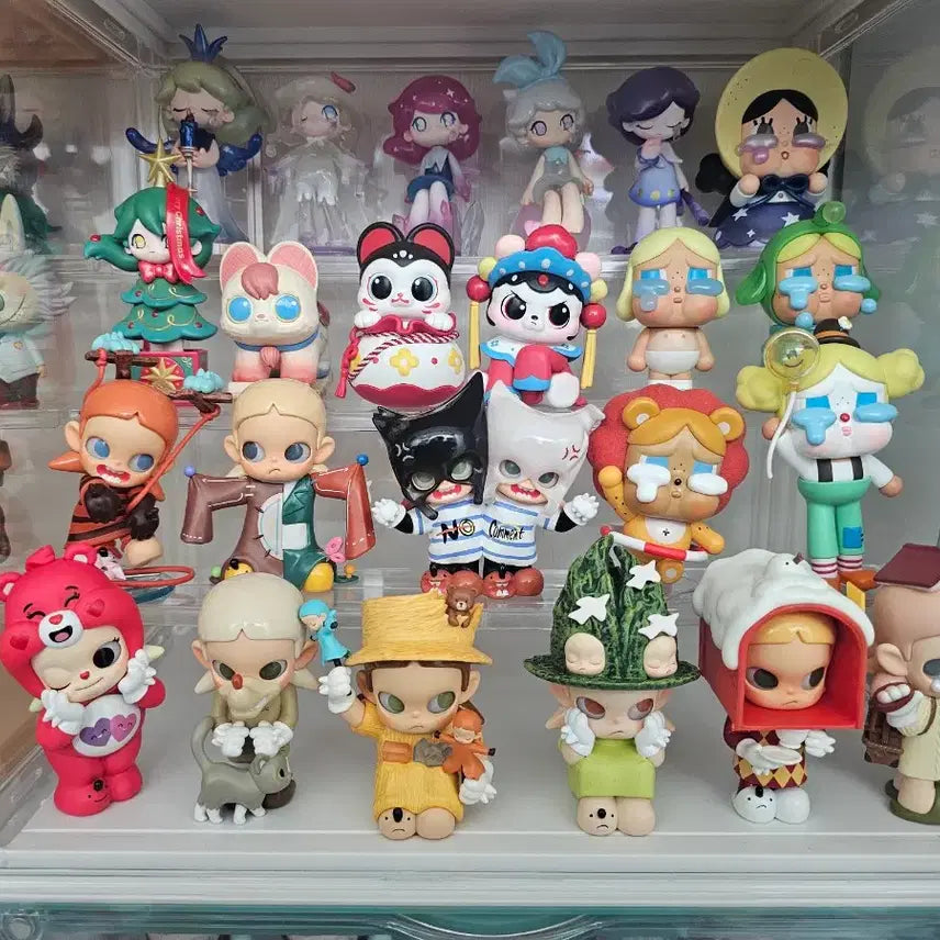 [BUNJANG] Pop Mart Jiger, Crybaby, &amp; Azura Series Bundle / 팝마트 지거&amp;크라잉베이비&amp;아주라 시리즈 일괄판매