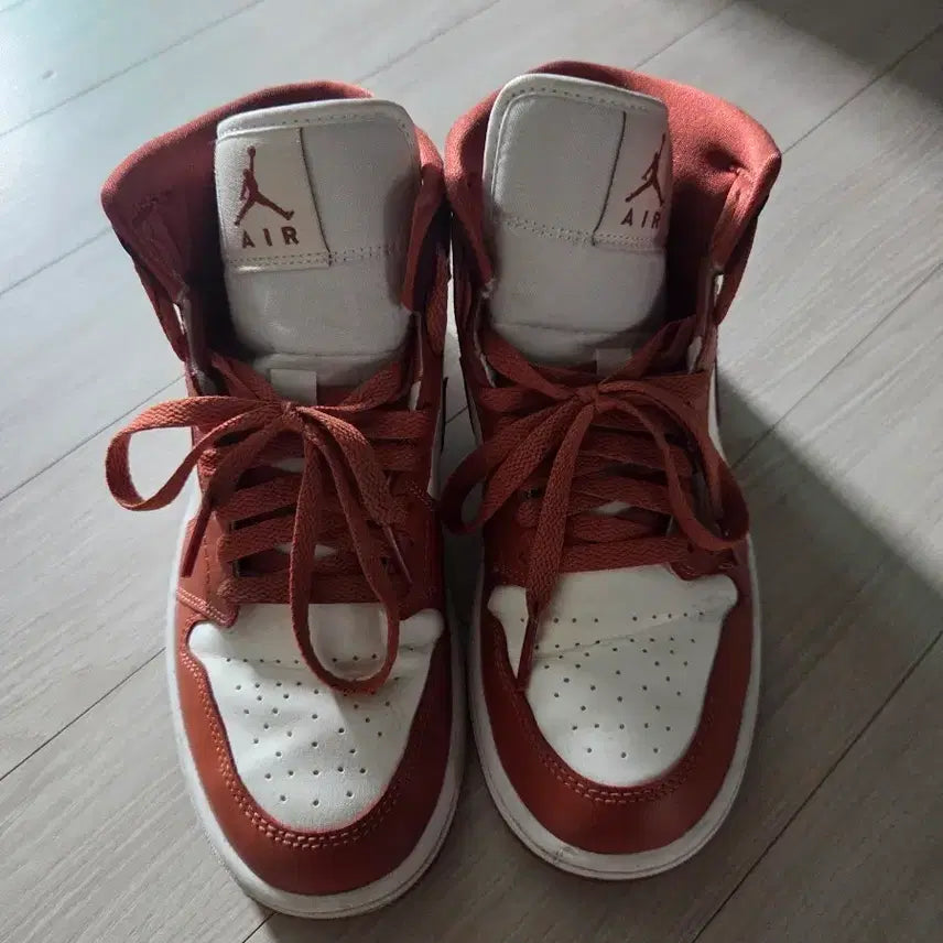 [BUNJANG] Nike Air Jordan 1 Mid Orange/White / 나이키 에어 조던 1 미드 오렌지/화이트