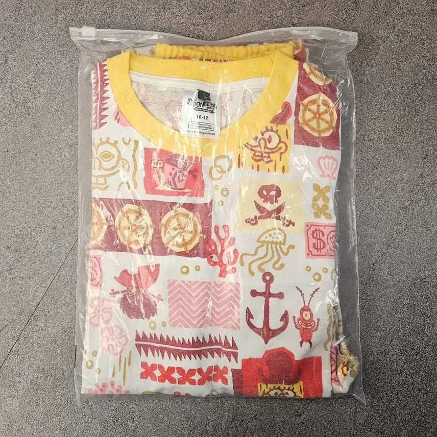 [BUNJANG] SpongeBob Movie Special Edition Kids Luminous Pajamas / 스폰지밥 영화 특전 어린이 야광 잠옷 파자마 경품 굿즈