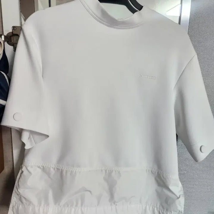 [BUNJANG] KUHO Premium Golf Wear Free Size Top / 구호매장정품ㅡ프리사이즈ㅡ골프웨어