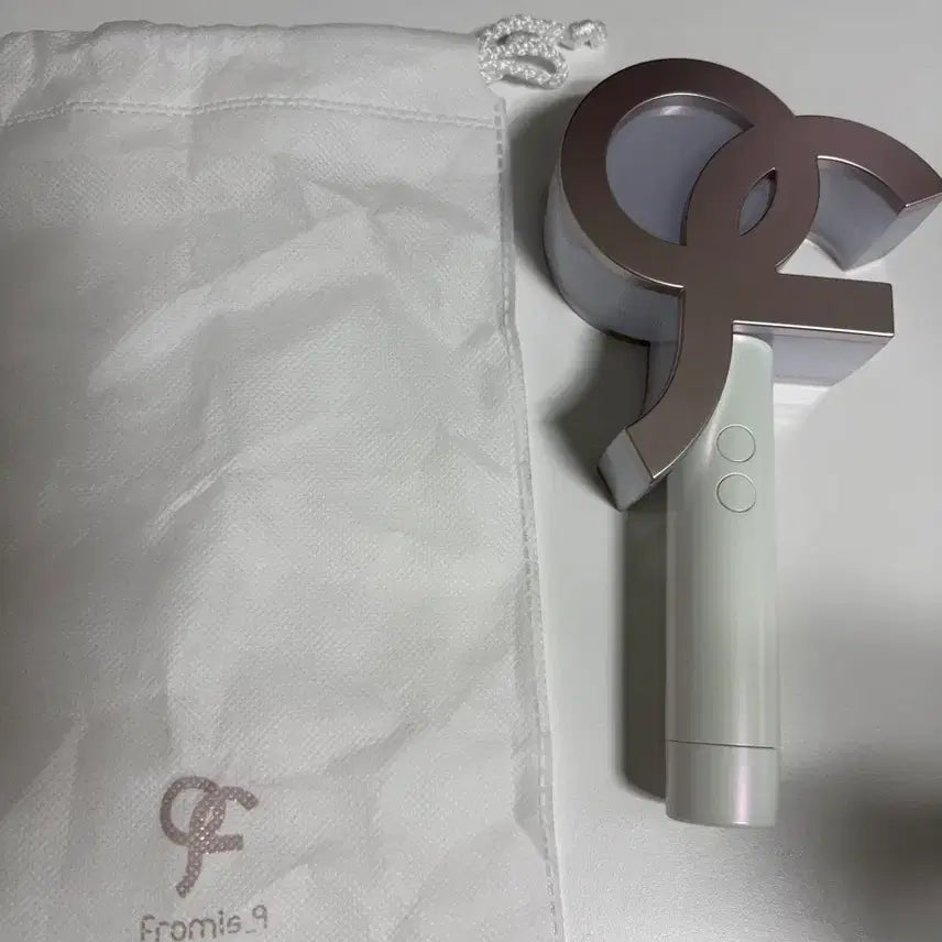 [BUNJANG] fromis_9 Official Lightstick Ver. 1 / 프로미스나인 응원봉 ver.1 판매