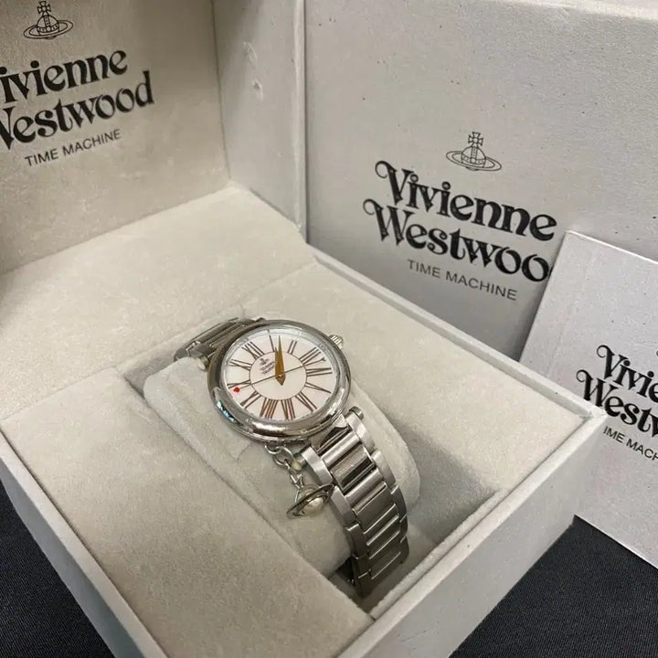 [BUNJANG] Vivian DWVV006PSLSL Silver Metal Watch / 비비안 DWVV006PSLSL 심플실버메탈