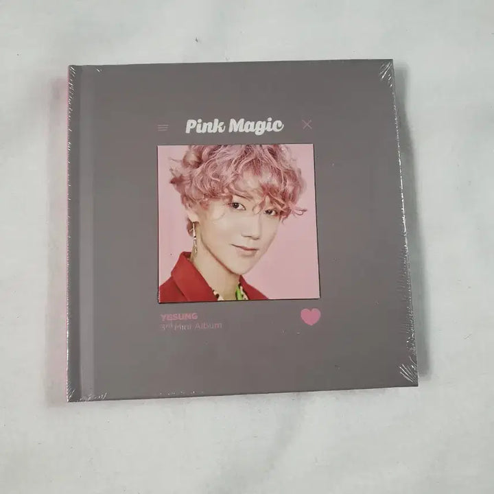 [BUNJANG] Super Junior Yesung Magic Version Photocard (Sealed) / 슈퍼주니어 예성 핑크매직 미개봉 양도 합니다