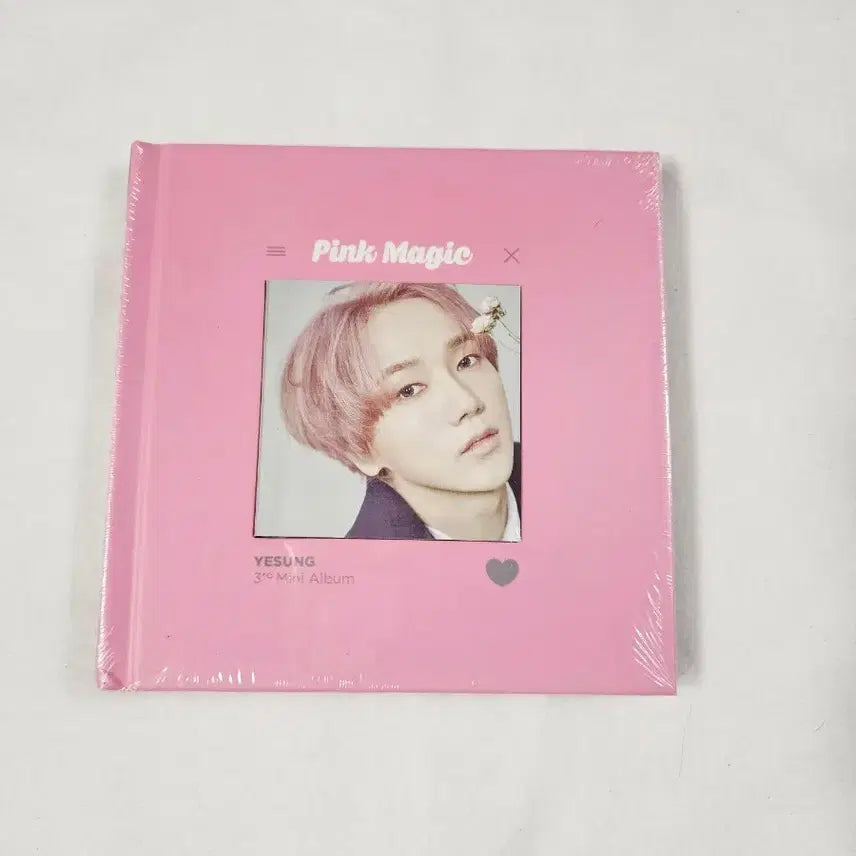 [BUNJANG] Super Junior Yesung Pink Magic Sealed Version Photocard / 슈퍼주니어 예성 핑크매직 미개봉 양도 합니다