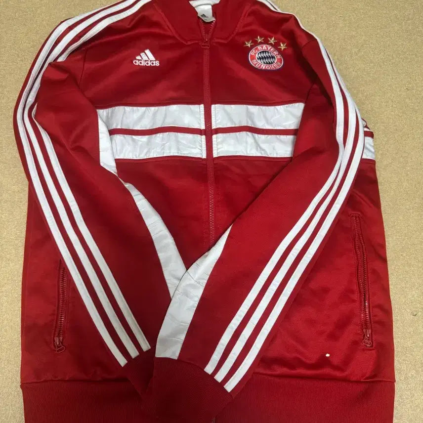 [BUNJANG] Adidas Bayern Munich Track Top Jersey / 아디다스 바이에른 뮌헨 트랙탑 저지(100)
