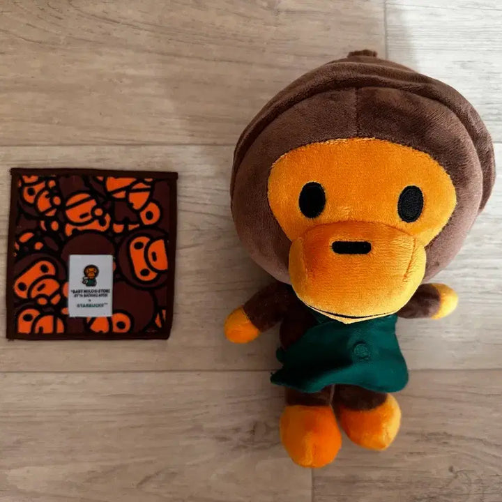[BUNJANG] BAPE x Starbucks Collaboration Plush Doll &amp; Coaster Set / 베이프 x 스타벅스 콜라보 인형 + 코스터