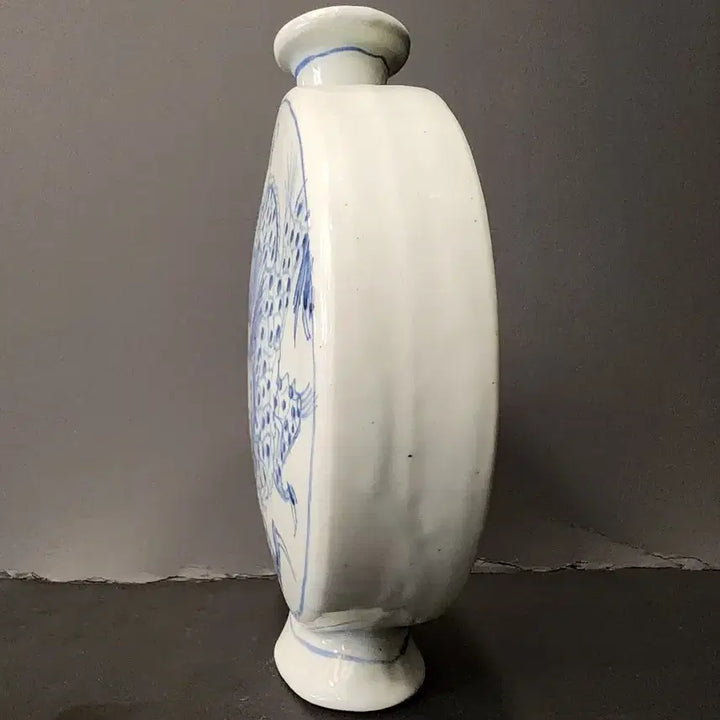 [BUNJANG] Blue and White Dragon Cloud Motif Vase / 청화 용운문 편병