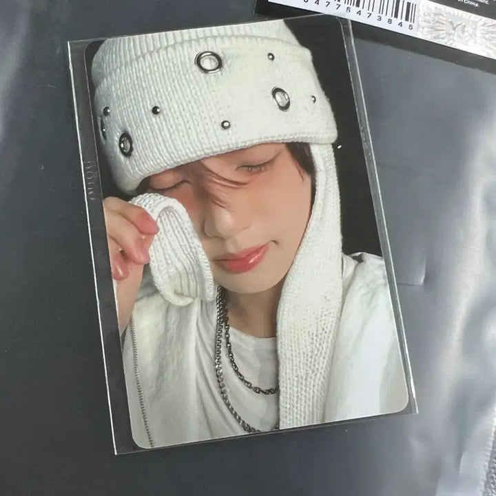 [BUNJANG] IVE Yujin POB Pouch Photocard / 앤더블 팝업 파우치 유진 포카 양도합니다