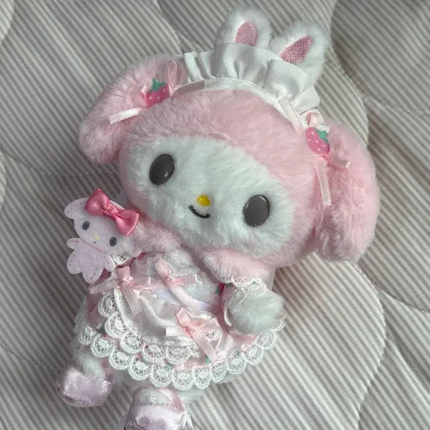 [BUNJANG] Sanrio My Melody OOTD Mascot Charm / [개체보장]산리오 마이멜로디 대상 ootd 마스코트
