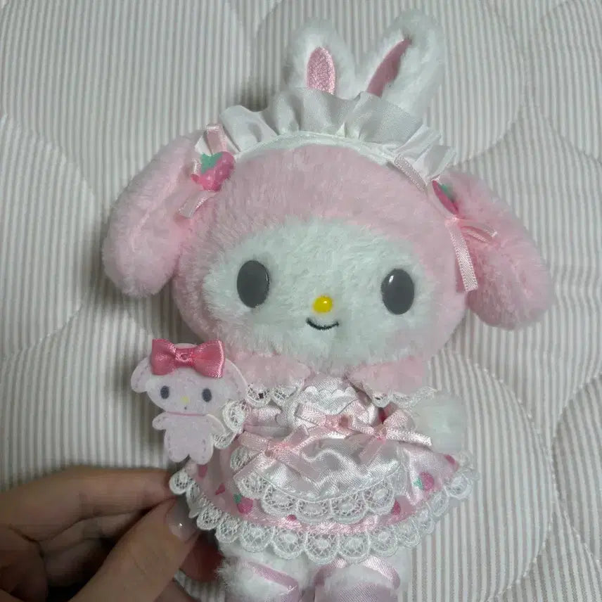 [BUNJANG] Sanrio My Melody OOTD Mascot Charm / [개체보장]산리오 마이멜로디 대상 ootd 마스코트