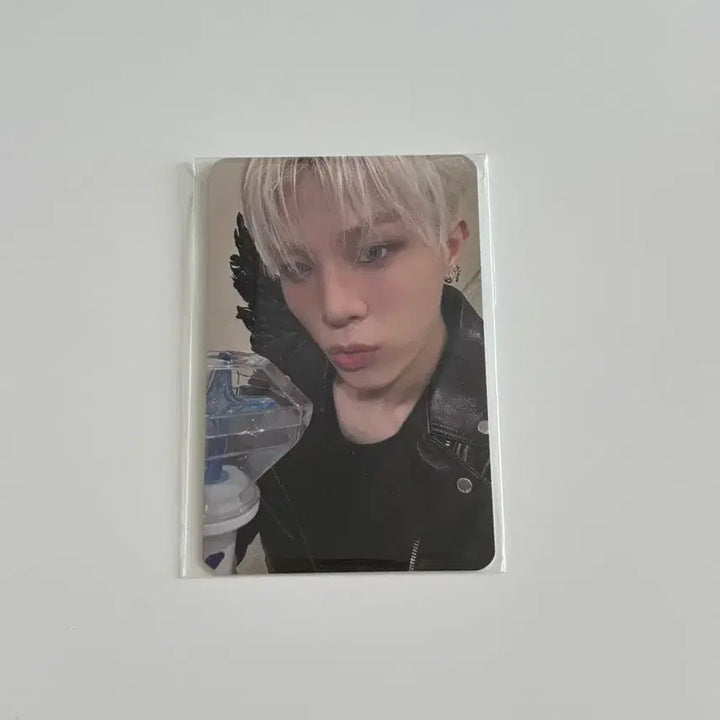 [BUNJANG] TREASURE Light Stick Photocard Jeonghwan Doll Keyring / 트레저 응원봉 포카 트라이트 소정환 정환 인형 키링 포동이