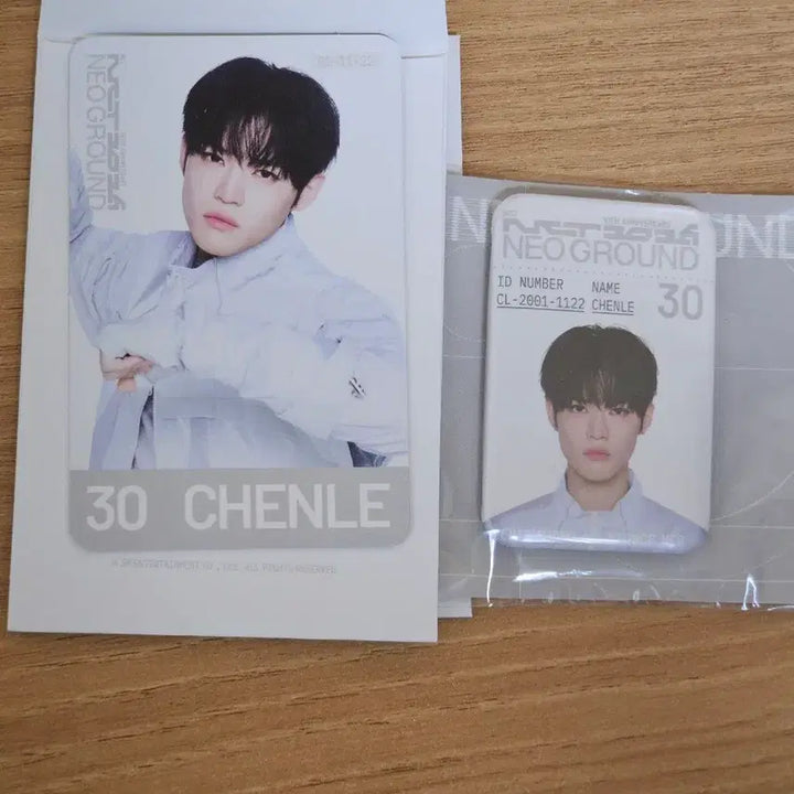 [BUNJANG] NCT Dream Chenle Concept Photocard + Metal Badge Set / 엔시티 10주년 팝업 엔시티 드림 천러 트레카 컨포 + 메탈 뱃지
