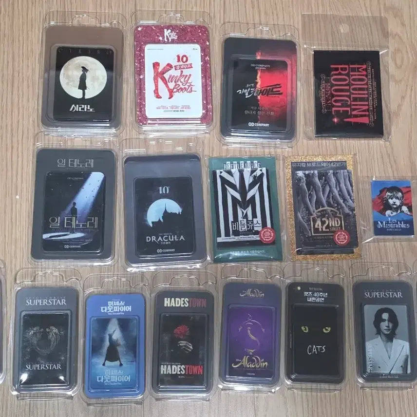 [BUNJANG] Bundle Set Musical Magnets (Cats, Les Misérables, Cyrano, Dracula, Phantom of the Opera) / 뮤지컬 마그넷 일괄 (캣츠 레미제라블 시라노 드라큘라 오페라의유령 연뮤