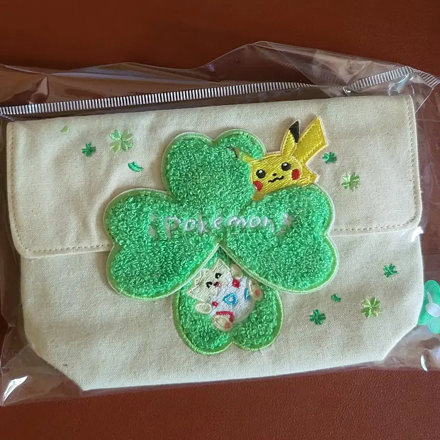 [BUNJANG] Pokemon Lucky Clover Pouch / 포켓몬 Lucky for you 네잎클로버 파우치 판매합니다