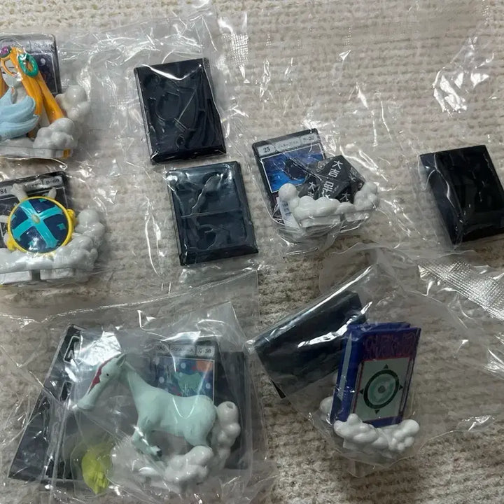 [BUNJANG] Hunter x Hunter Greed Island GI Gacha Full Set (Sealed) / 미개봉/5종세트) 헌터헌터 그리드아일랜드 GI 가챠 풀셋