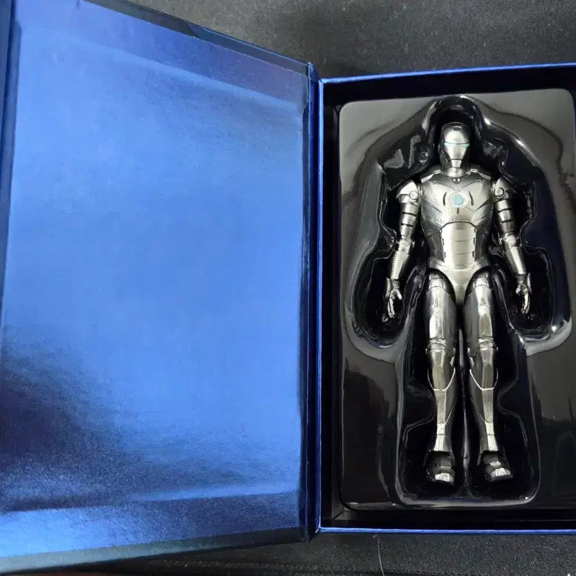 [BUNJANG] ZD Toys Iron Man Mark II Mini Figure / 아이언맨 ZD토이즈 아이언맨미크2 미니 피규어