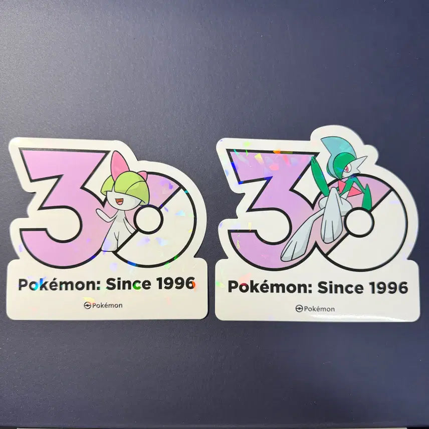 [BUNJANG] Limited Edition 30th Anniversary Logo Sticker Set - Ralts &amp; Bagon Bundle / [한정판] 30주년 로고스티커 - 3세대 &