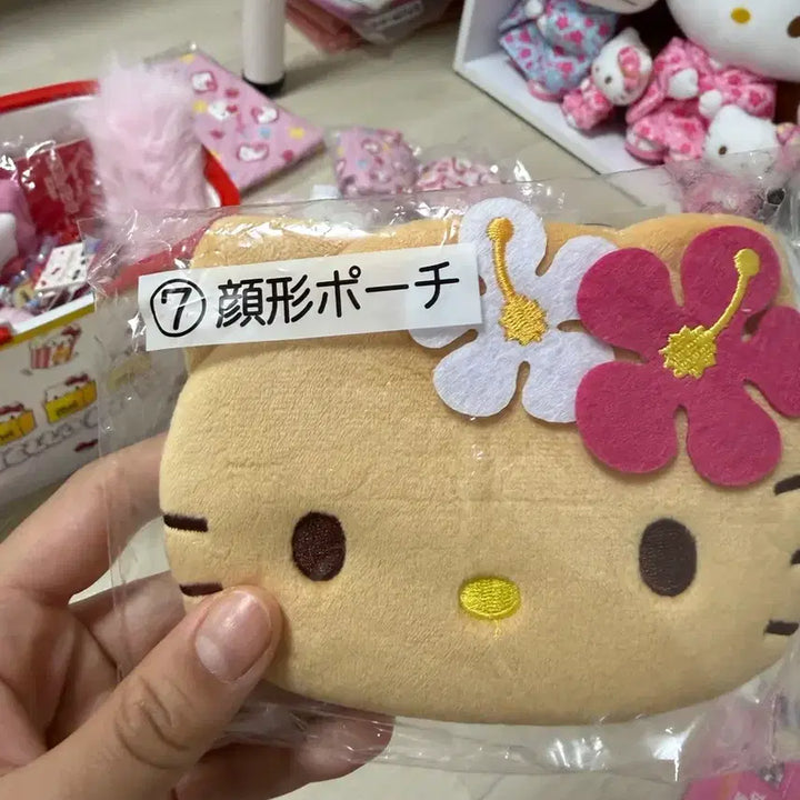 [BUNJANG] Sanrio Hello Kitty Coin Pouch / 헬로키티 쿠지 동전지갑 파우치