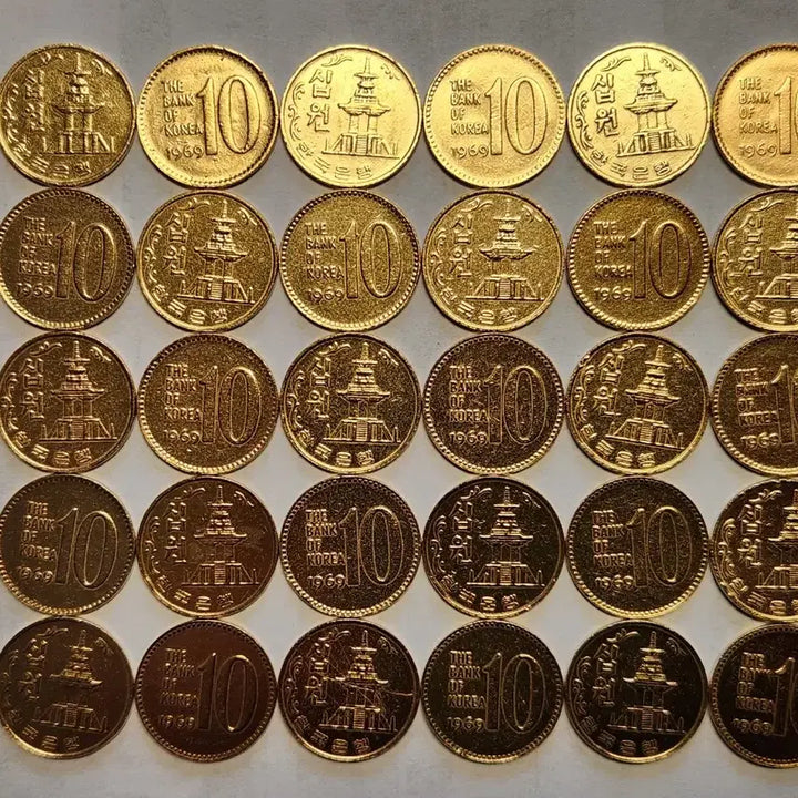 [BUNJANG] 1969 10 Won Coin Bundle (30 pcs) / 특년도/1969년 10원 30점
